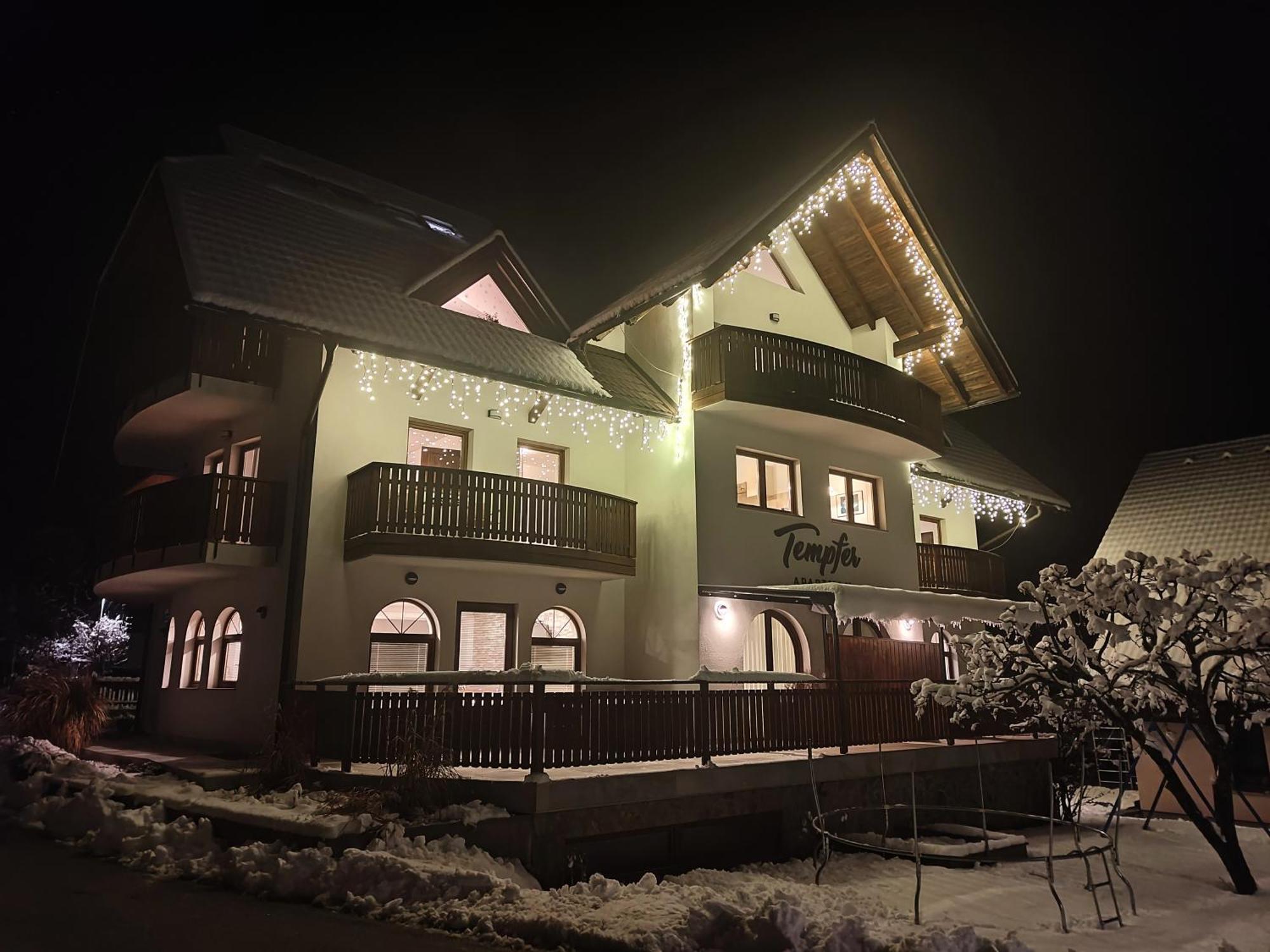 Tempfer Apartments & Rooms With New Wellness Rateče Екстериор снимка